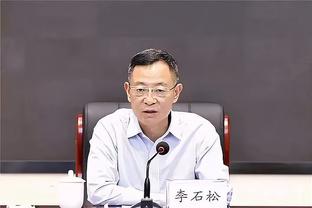 多诺万：鲍尔开始完成跑步训练了 目前暂无参加篮球活动时间表